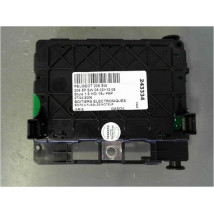 BOITE A FUSIBLES PEUGEOT 206 SW 02-06