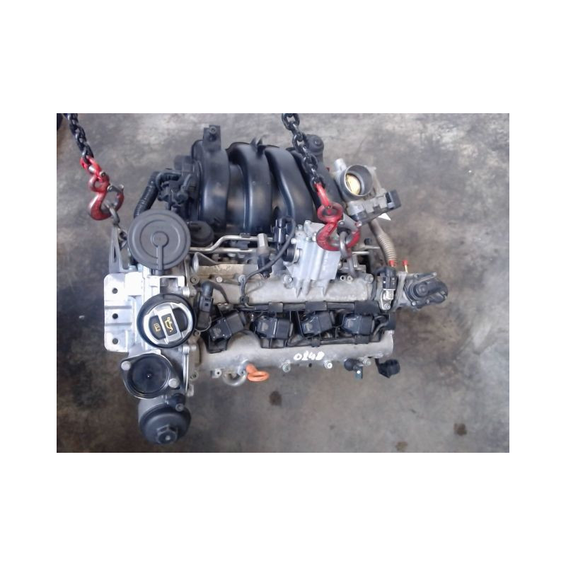 MOTEUR ESSENCE VOLKSWAGEN GOLF V 2003-2009 1.6 FSI