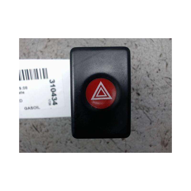 BOUTON DE WARNING DACIA LOGAN 4 P 05-08