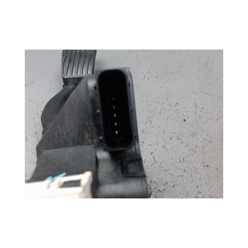 PEDALE ACCELERATEUR OPEL CORSA 06-09