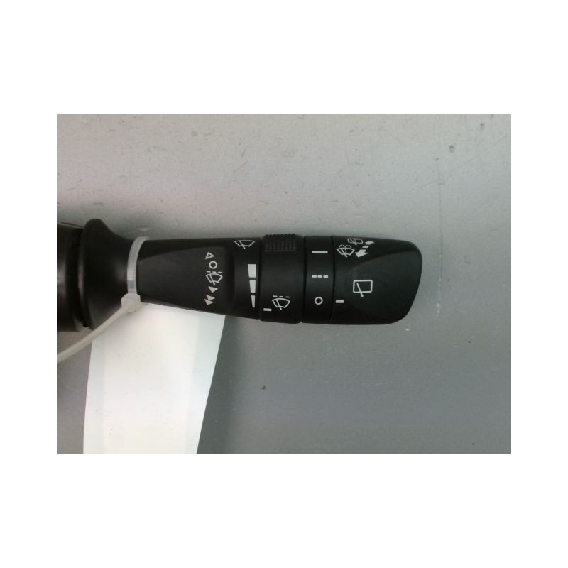 COMMANDE ESSUIE GLACE TOYOTA AURIS 2010-