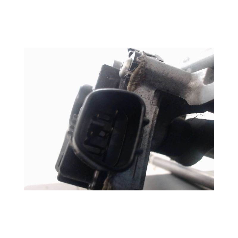 MECANISME ESSUIE-GLACE AVANT TOYOTA VERSO 2010-