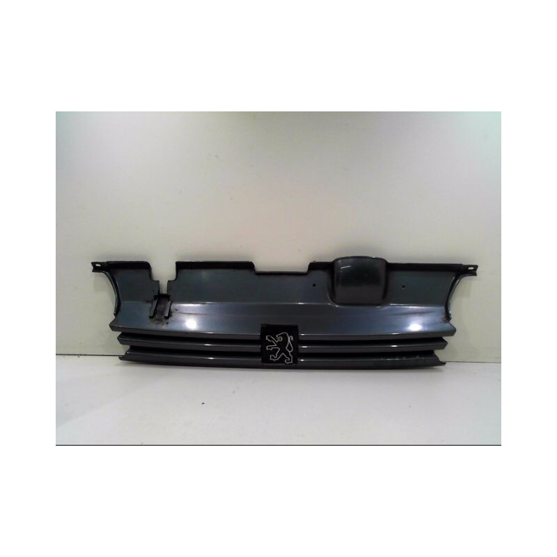 CALANDRE PEUGEOT 405