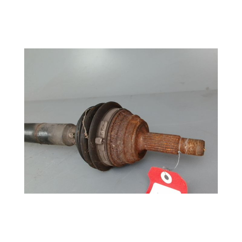 TRANSMISSION AVANT DROIT VOLKSWAGEN POLO 3 PHASE 1 Essence 