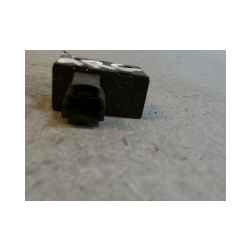 COMMANDE LEVE-GLACE PORTE ARG PEUGEOT 407 PHASE 1 DIESEL