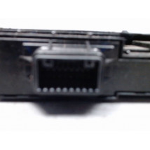 BOUTON DE WARNING HYUNDAI TUCSON 2 PHASE 1 2.0 CRDI - 16