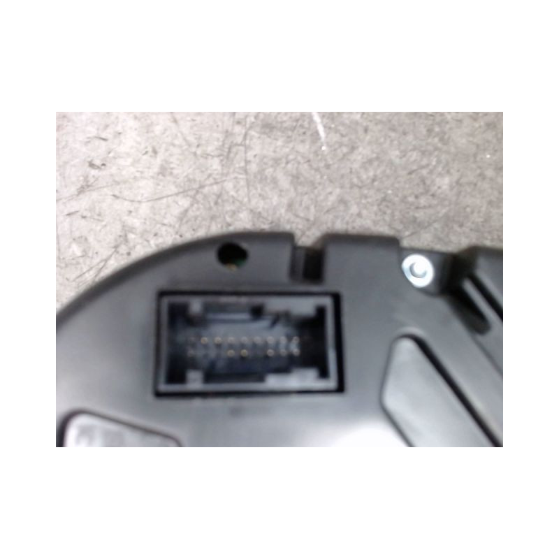 BLOC COMPTEURS VOLKSWAGEN POLO 5 PHASE 2  ESSENCE