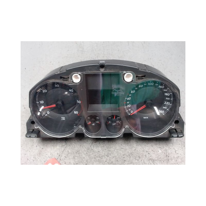 BLOC COMPTEURS VOLKSWAGEN PASSAT 5 BREAK DIESEL