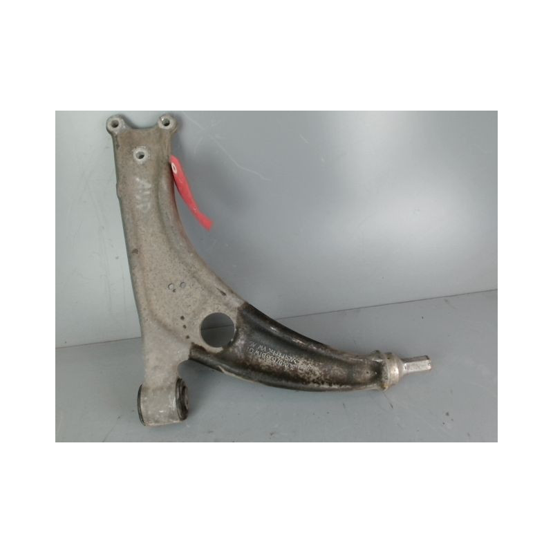 TRIANGLE INFERIEUR AVANT DROIT VOLKSWAGEN PASSAT 5 BREAK DIESEL