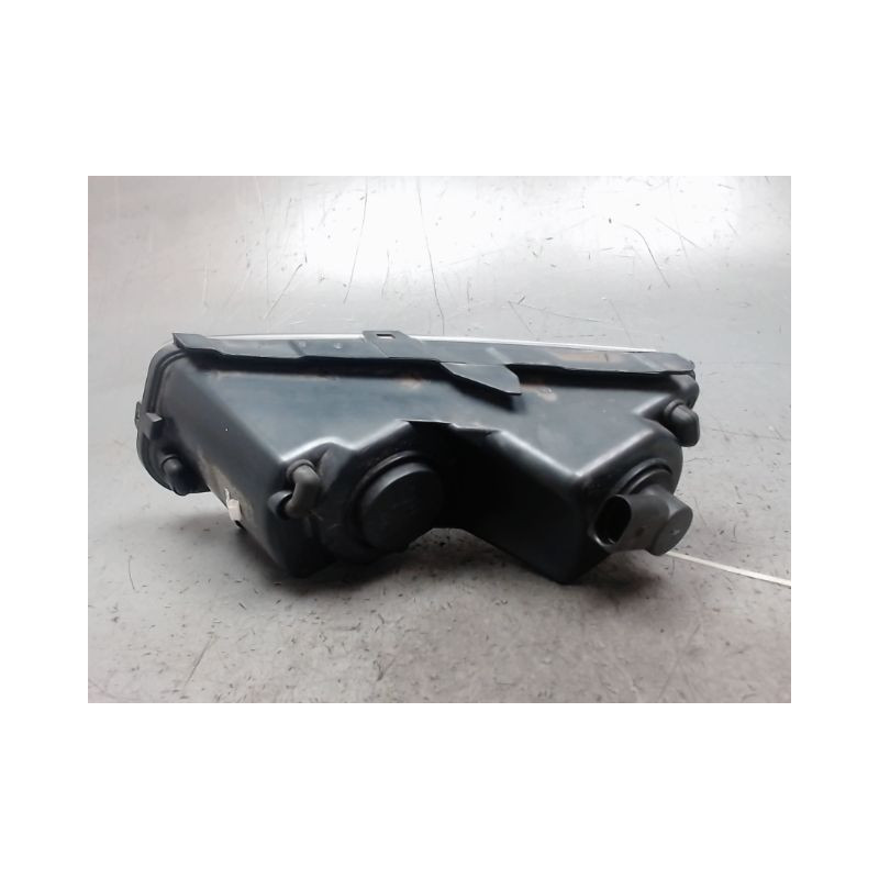 PHARE ANTIBROUILLARD AVANT DROIT VOLKSWAGEN POLO 2009-