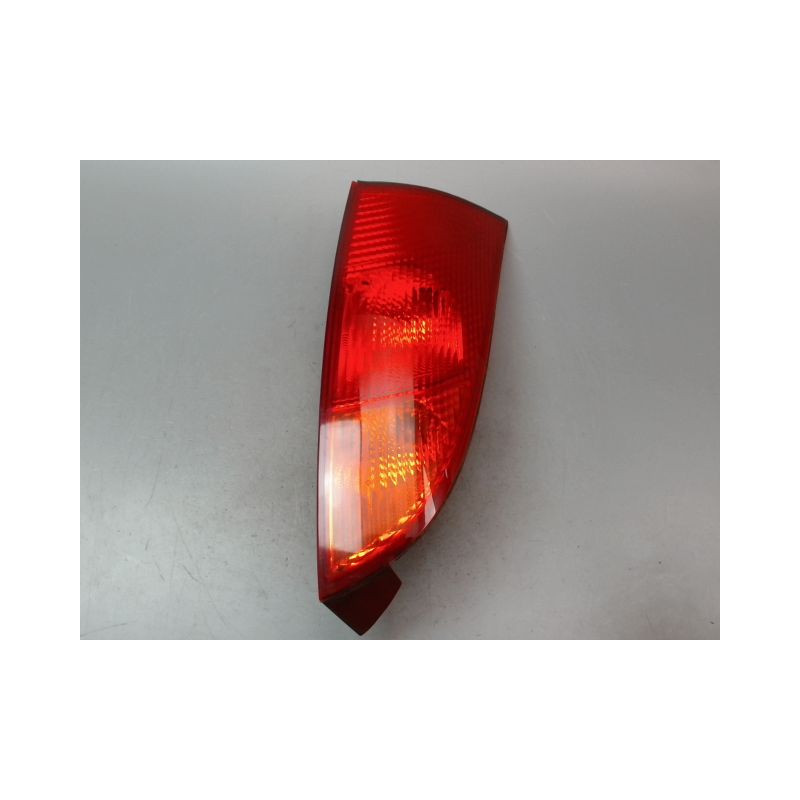 FEU ARRIERE DROIT FORD FOCUS I 1998-2004