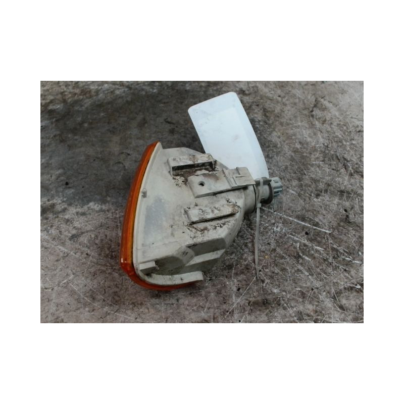 CLIGNOTANT DROIT VOLKSWAGEN POLO COUPE 90-94