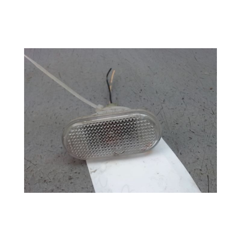 REPETITEUR AILE GAUCHE NISSAN MICRA III Phase 1 2003-2005