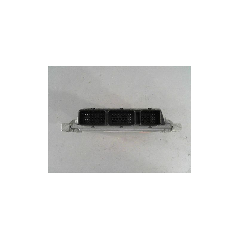 CALCULATEUR MOTEUR RENAULT SCENIC II PH.1 02-06