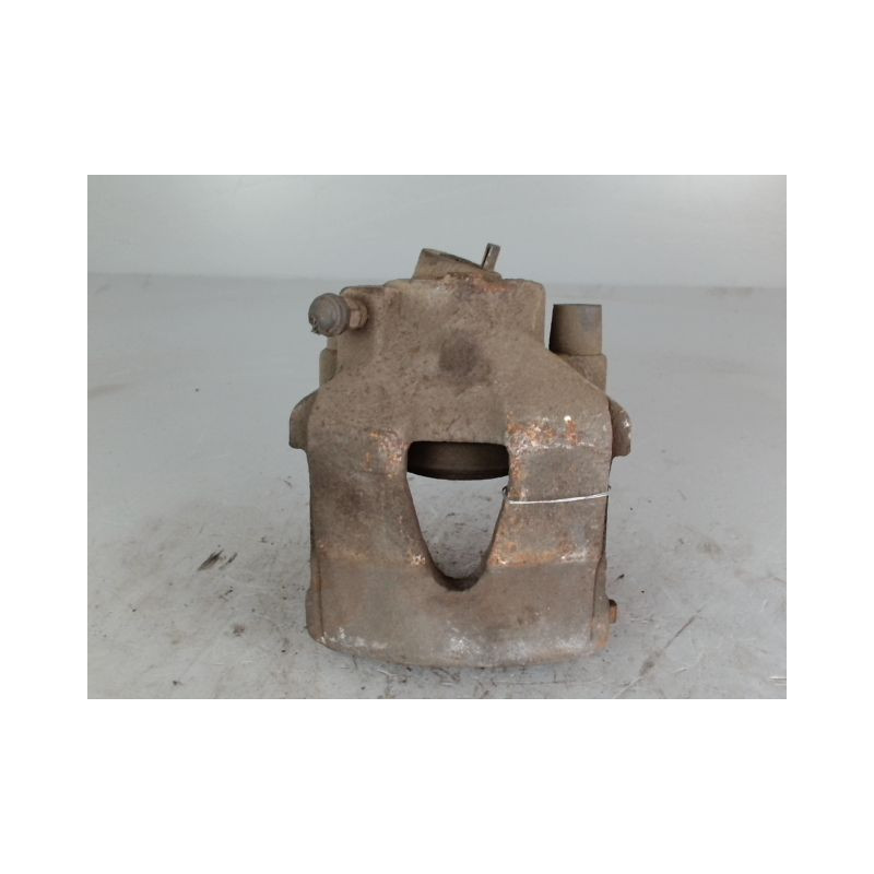 ETRIER DE FREIN AVANT DROIT VOLKSWAGEN GOLF 4 GASOIL