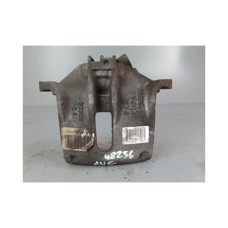 ETRIER DE FREIN AVANT GAUCHE PEUGEOT 208 PHASE 1 1.4 HDI - 8V TURBO