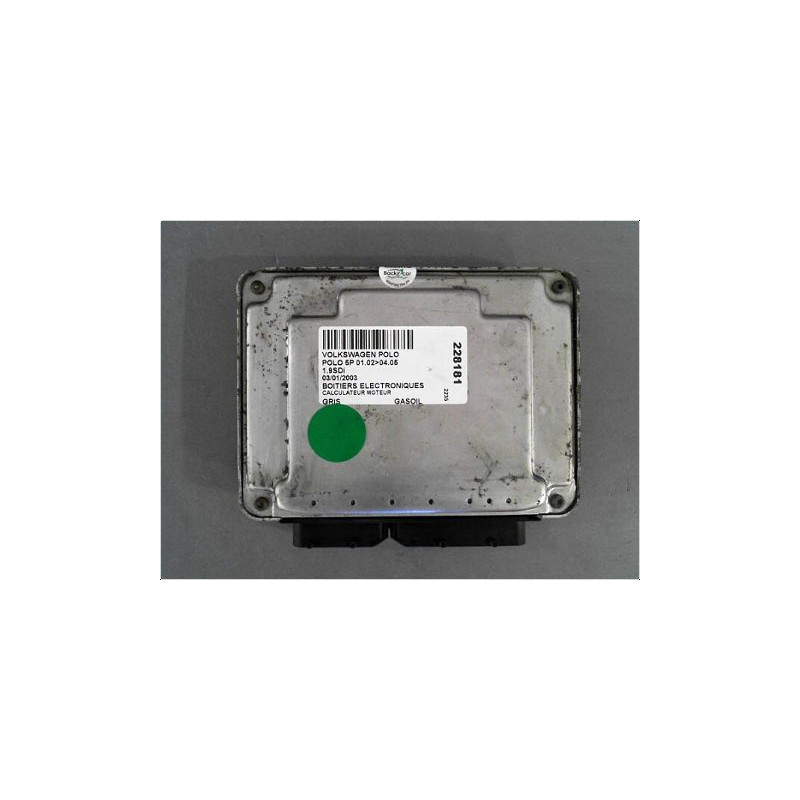 CALCULATEUR MOTEUR VOLKSWAGEN POLO IV 02-05
