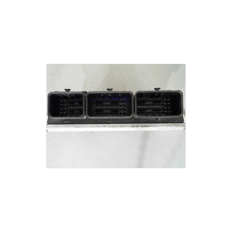 CALCULATEUR MOTEUR RENAULT TRAFIC COMBI L1H1 1000KG 2001-