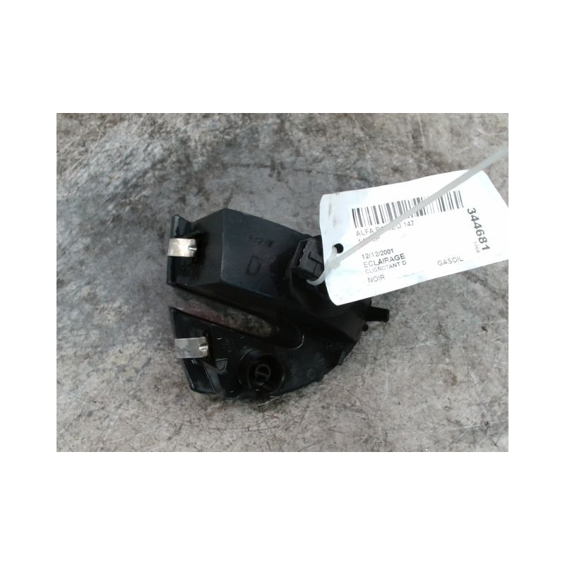 CLIGNOTANT DROIT ALFA ROMEO 147 5P
