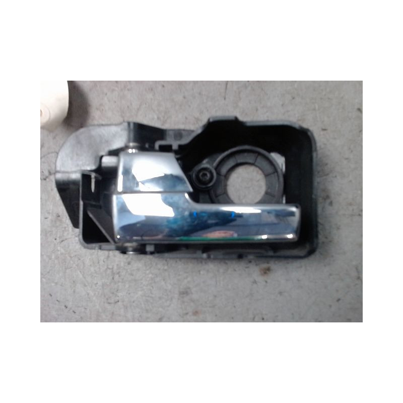 POIGNEE INTERIEURE PORTE ARRIERE GAUCHE FORD MONDEO 2 ESSENCE