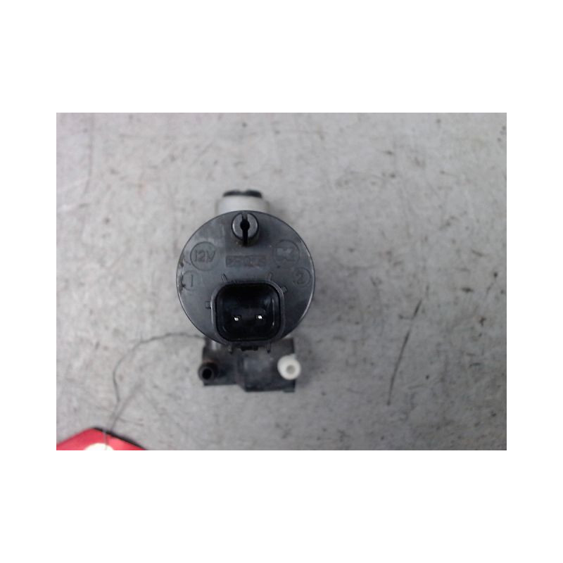 POMPE LAVE-GLACE AVANT FORD FIESTA 6 PHASE 1 DIESEL