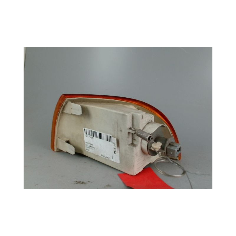CLIGNOTANT DROIT FIAT PUNTO 1 ESSENCE