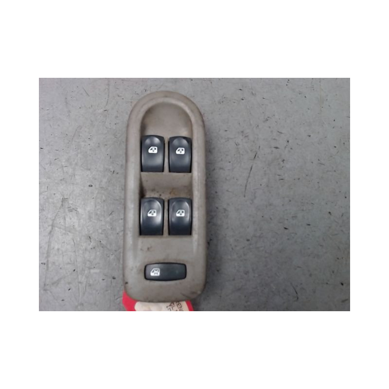 COMMANDE LEVE-GLACE PORTE AVG RENAULT CLIO 3 PHASE 1 GASOIL