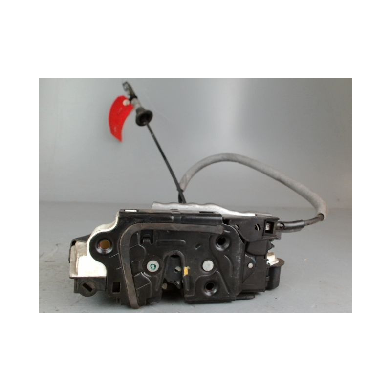 SYSTEME CONDAMNATION AVANT DROIT VOLKSWAGEN POLO 5 PHASE 1 1.2I - 12V