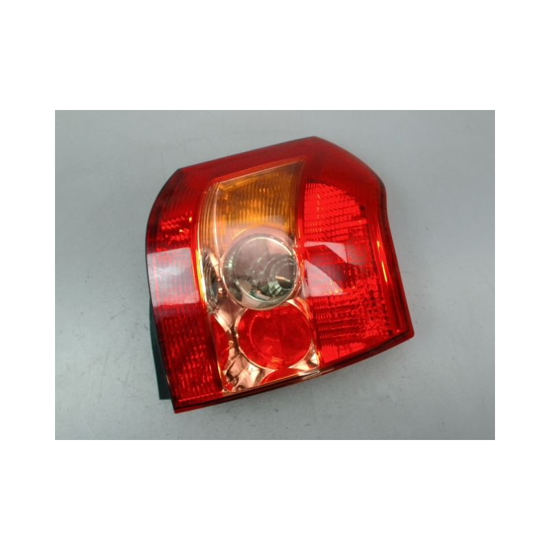 FEU ARRIERE DROIT TOYOTA COROLLA X Phase 2 2004-2007
