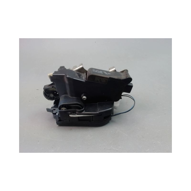 SYSTEME CONDAMNATION AVANT DROIT MERCEDES VITO COMBI COMPACT 03-