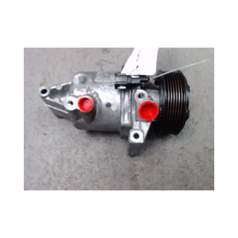 COMPRESSEUR AIR CONDITIONNE NISSAN JUKE