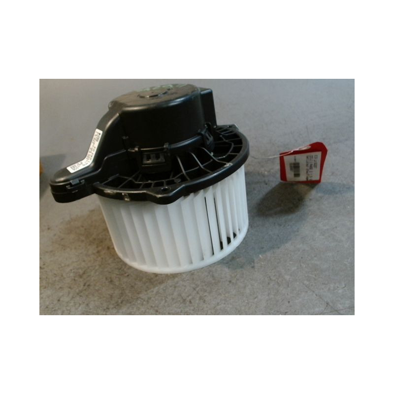 MOTEUR VENTILATEUR CHAUFFAGE KIA CEED