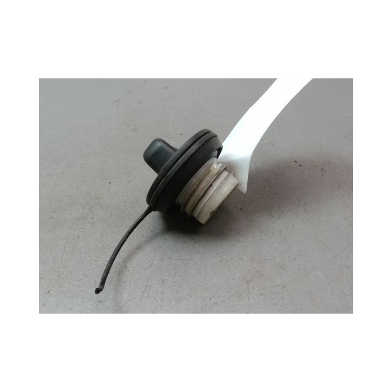 BOUCHON RESERVOIR A CARBURANT NISSAN MICRA III Phase 3 2007-2010