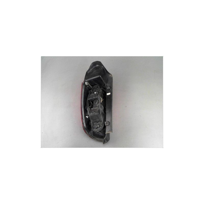 FEU ARRIERE DROIT MITSUBISHI COLT 08-12