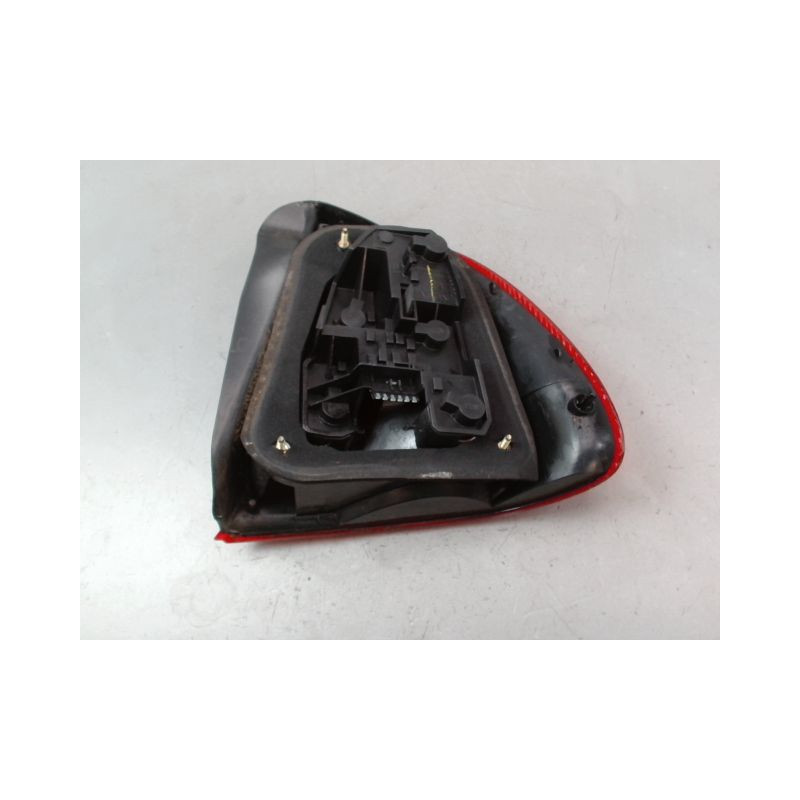 FEU ARRIERE GAUCHE  ROVER 45 BERL. Phase 1 2000-2004