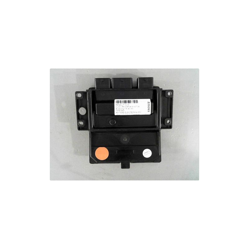 CALCULATEUR MOTEUR RENAULT CLIO II PH.2 01-06