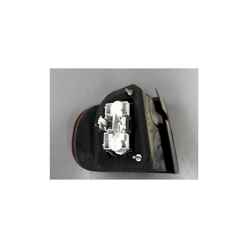 FEU ARRIERE DROIT FIAT PUNTO CABRIOLET 94-00