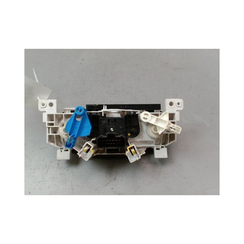 COMMANDE DE CHAUFFAGE DACIA SANDERO I 2008-2012