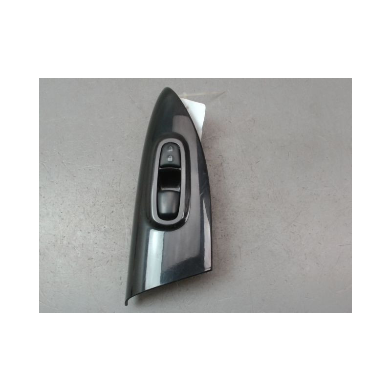 COMMANDE LEVE-GLACE PORTE AVD NISSAN JUKE Phase 2 2014-...