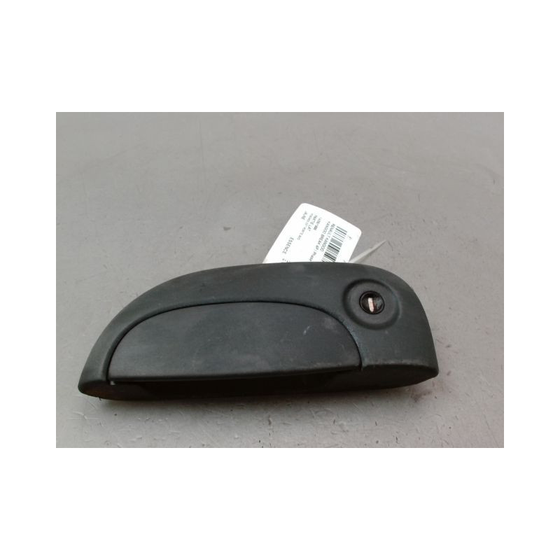POIGNEE EXTERIEURE PORTE AVANT GAUCHE RENAULT KANGOO BREAK I Phase 1 1997-2003