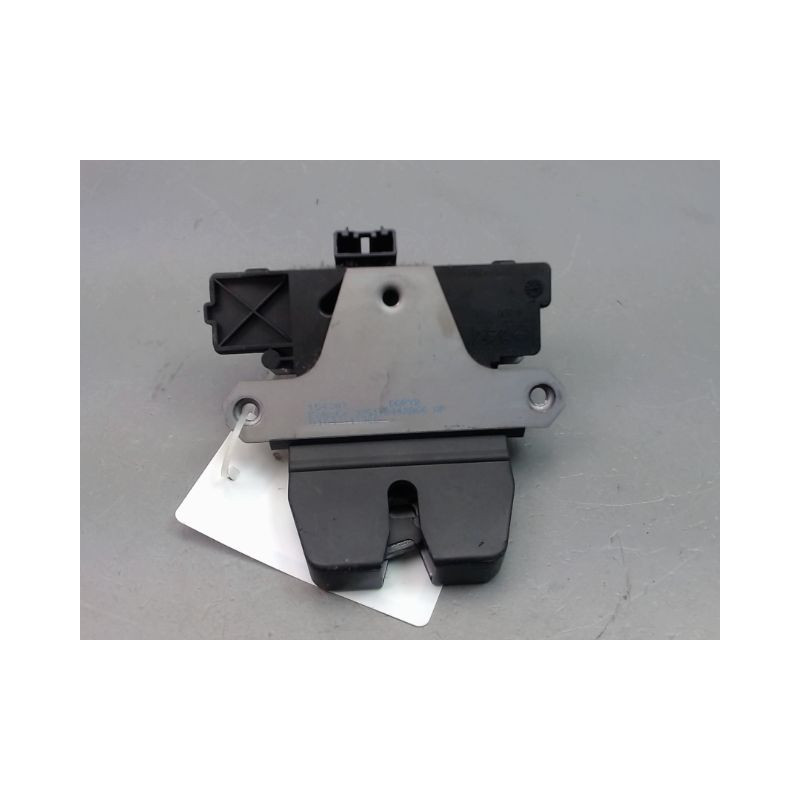 SERRURE HAYON  FORD FOCUS II Phase 1 2004-2007