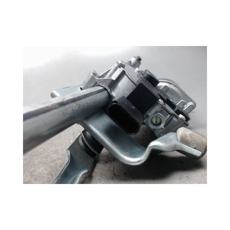 MECANISME ESSUIE-GLACE AVANT BMW SERIE 1 E81 2.0D - 16V TURBO 1