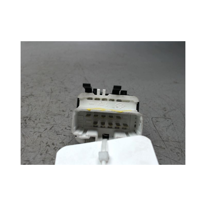 COMMANDE LEVE-GLACE PORTE AVG RENAULT MODUS