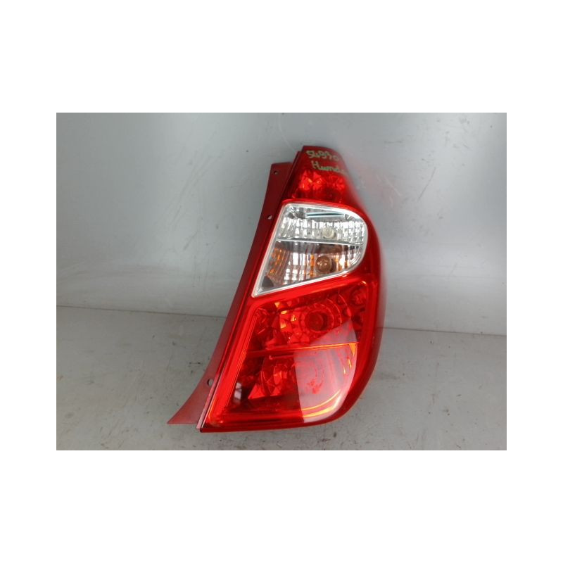 FEU ARRIERE DROIT HYUNDAI I10