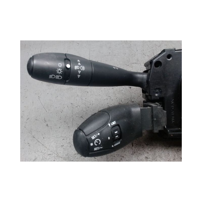 BLOC COMMODOS CITROEN C3 PLURIEL 2008-