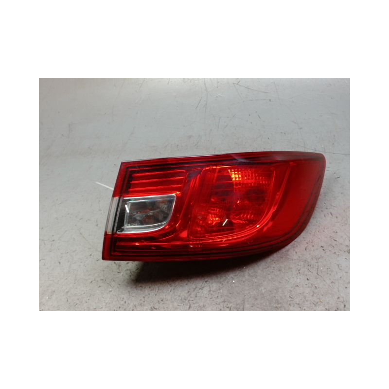 FEU ARRIERE DROIT RENAULT CLIO IV 2012-