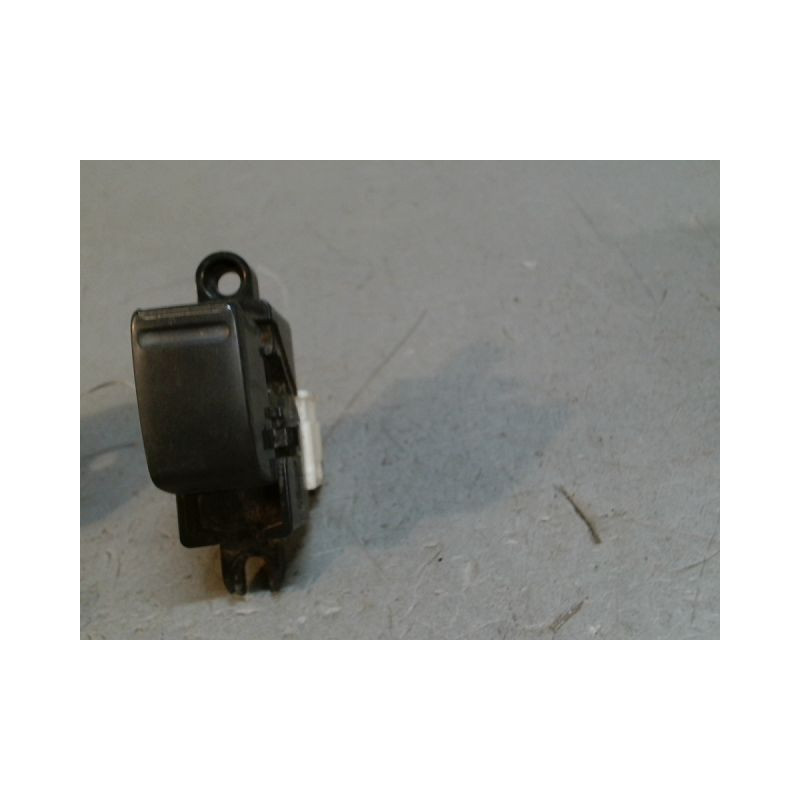 COMMANDE LEVE-GLACE PORTE AVD NISSAN D22/NP300 PICK UP D22 KING CAB