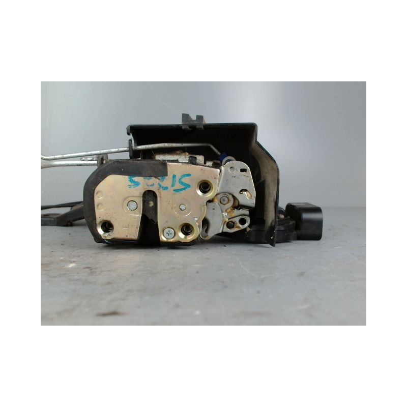 SYSTEME CONDAMNATION AVANT DROIT TOYOTA RAV4 2 PHASE 1  DIESEL