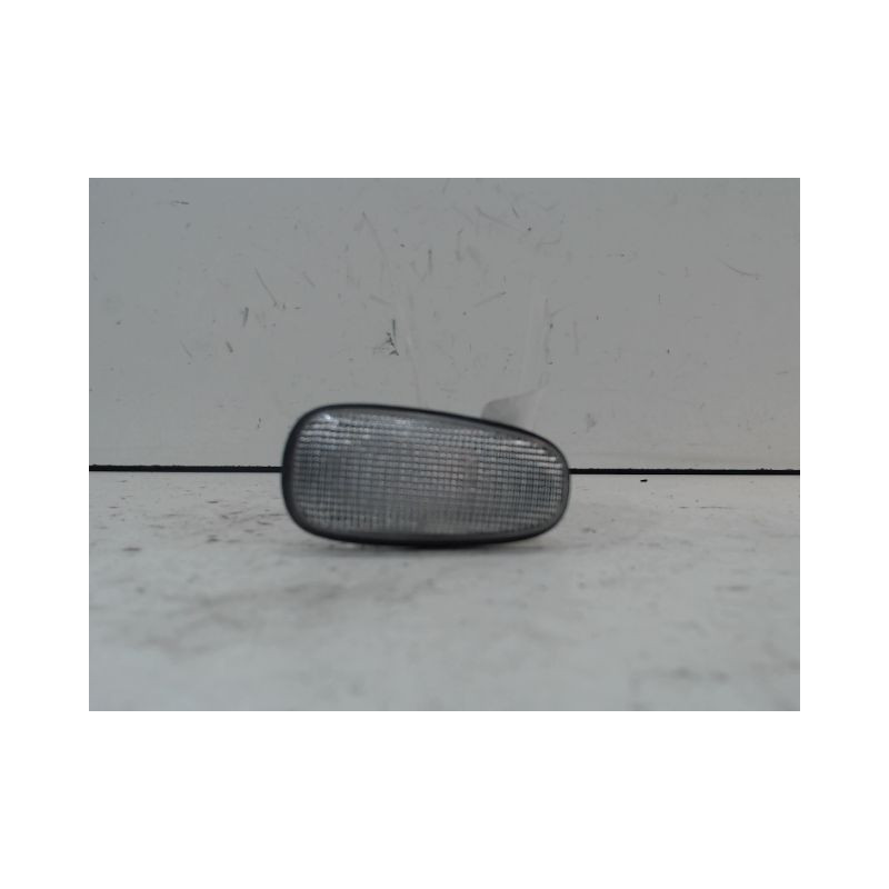 REPETITEUR AILE DROIT OPEL ZAFIRA