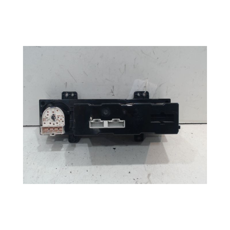 COMMANDE DE CHAUFFAGE KIA CARNIVAL